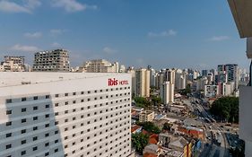 Condomínio no Itaim, lindo Rooftop com vista para o Ibira!!