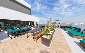 Condomínio no Itaim, lindo Rooftop com vista para o Ibira!!
